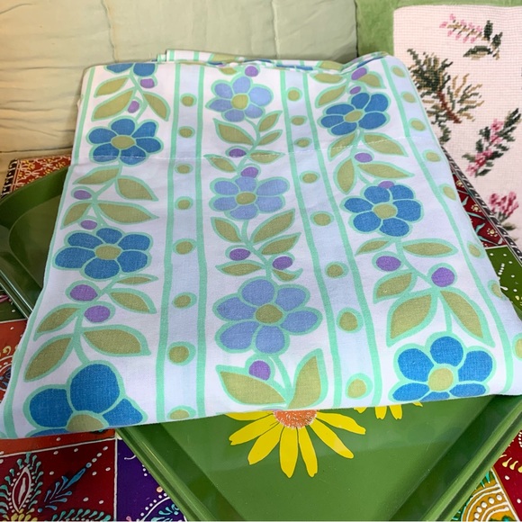 Vintage Bedding 7s Floral Twin Sheet Poshmark